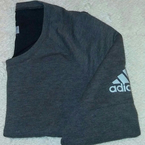 adidas Sweaters - Adidas crewneck